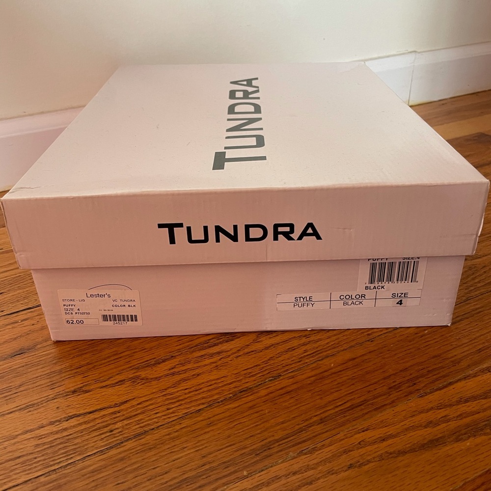 Tundra Black Puffy Boots - Picture 8 of 8